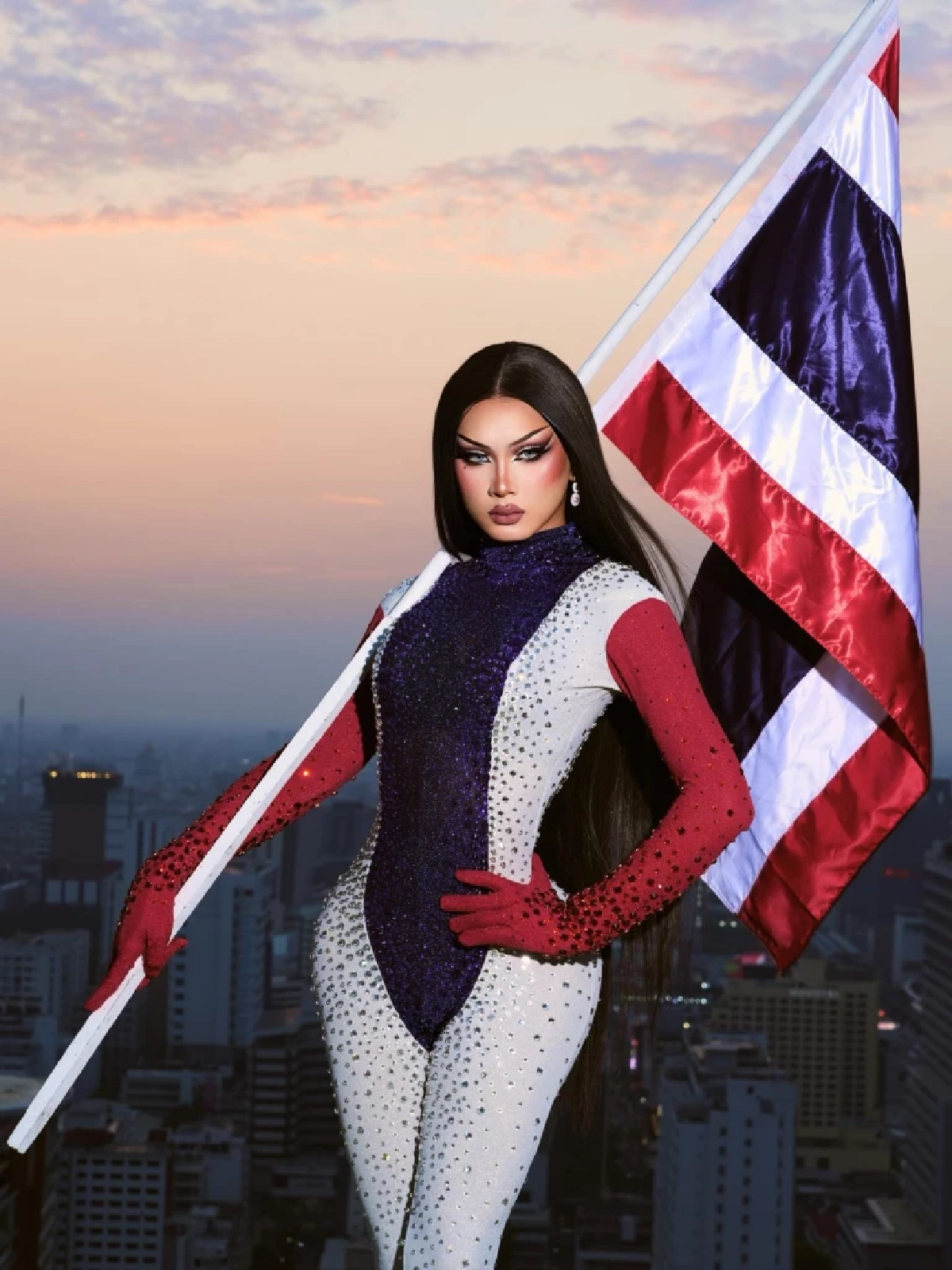 Gawdland: มงแรกของไทย ที่เปิดประตูควีนเอเชียบนเวทีโลก