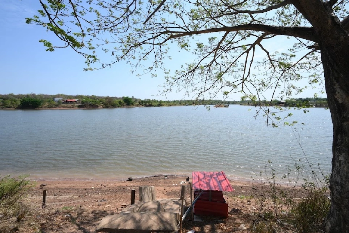 เมื่อคนไม่ต้องทิ้งบ้าน: บทเรียน ‘หมู่บ้าน 100 ปี ชาตกาล’ มูลนิธิปิดทองหลังพระ