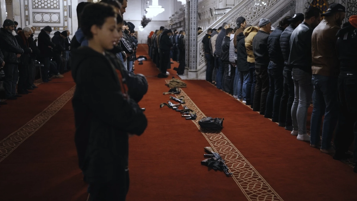 เซอร์ไพรส์คอเถื่อน! สิงห์–วรรณสิงห์ เตรียมส่งท้าย “เถื่อนTravel: Bad Bad World”  รอบฉายพิเศษบนโรงภาพยนตร์ 13–15 มี.ค. นี้!