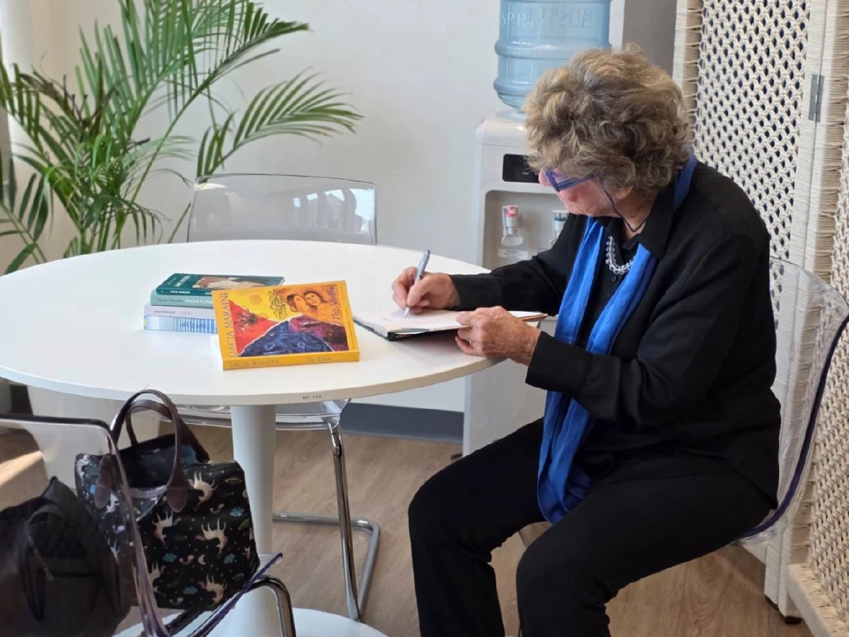 ดาชา มาราอินี : นักเขียนอิตาลีผู้ดำดิ่งในอดีตที่เจ็บปวด เพื่อบอกโลกถึงความเลวร้ายของสงคราม