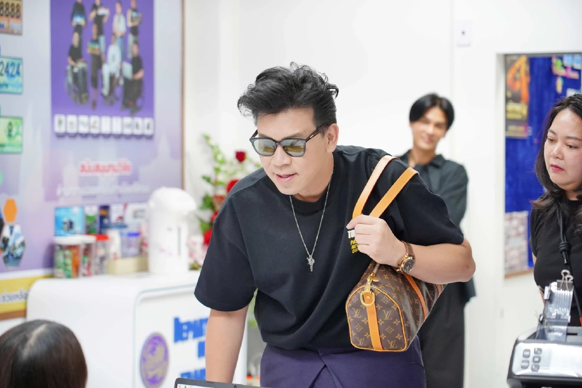 ‘เบียร์ ใบหยก’ เปย์ไม่ยั้ง! ถอยซูเปอร์คาร์ ลุยชิงทะเบียน “4ขข” มงคล