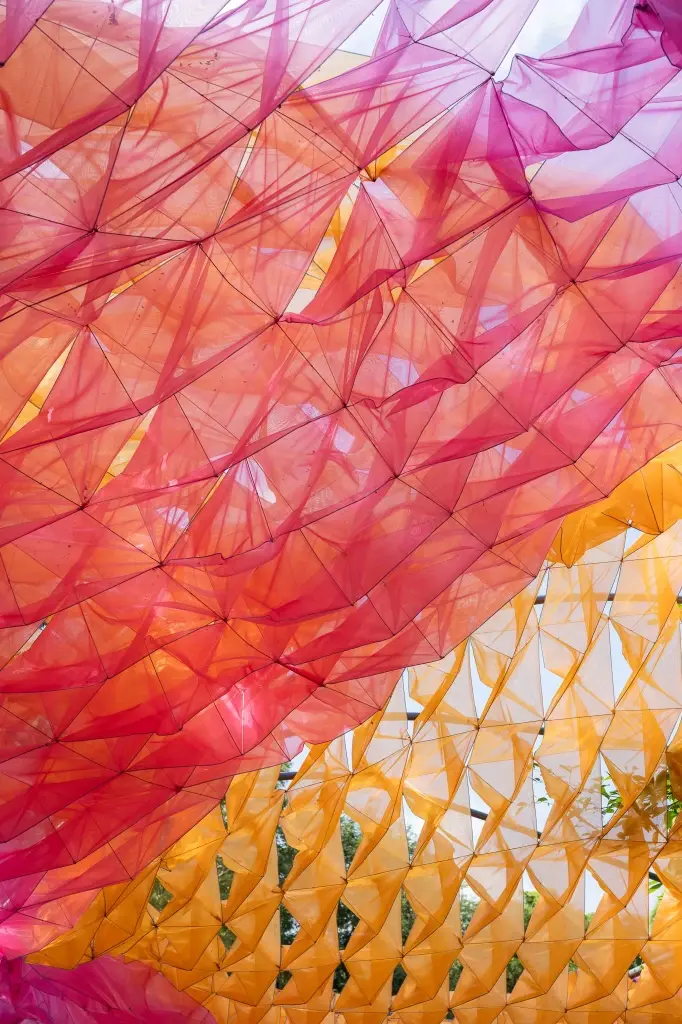 ชีวิต เวลา ยืดหยุ่น (Living in an Elastic Time) นิทรรศการศิลปะ–คราฟต์ระดับนานาชาติที่ชวนคุณ ‘ใช้เวลา’ ให้ต่างออกไป