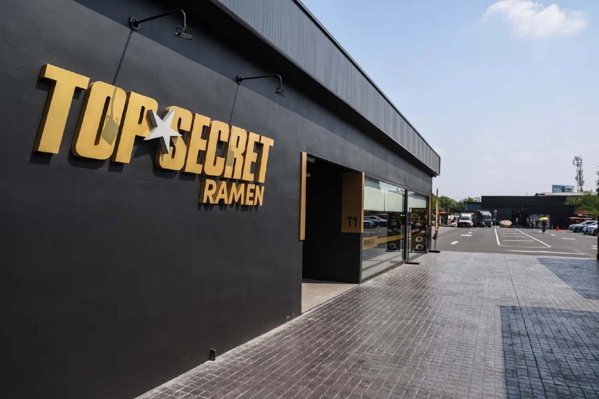 เปิดความลับ ‘TOP SECRET CAFE’ เมื่อจิตวิญญาณนักแข่งถูก ‘จูน’ ลงถ้วยกาแฟและชามราเมง