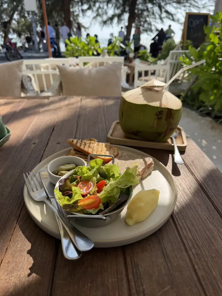 สัมผัส Folks On The Beach Community Space แห่งใหม่ของพัทยา