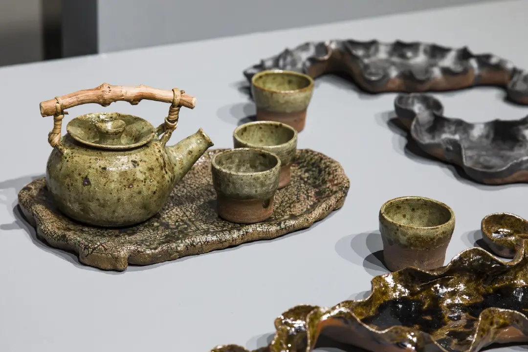 ชีวิต เวลา ยืดหยุ่น (Living in an Elastic Time) นิทรรศการศิลปะ–คราฟต์ระดับนานาชาติที่ชวนคุณ ‘ใช้เวลา’ ให้ต่างออกไป