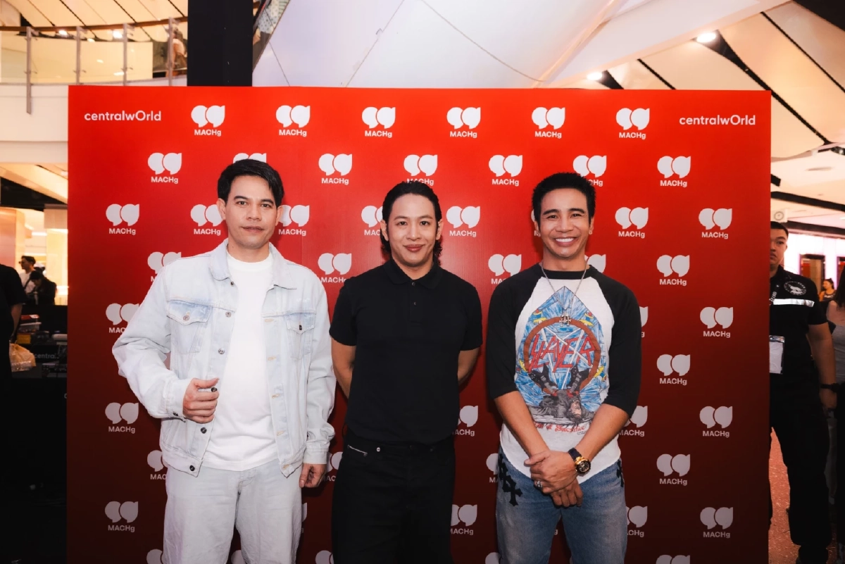 3 ศิลปินใหม่ค่าย MACHg “หนุ่ม กรรชัย – ชาชม เสาวคนธ์ – วิว นันท์นภัส” ผู้ชนะจากเวที Audition ภายใต้การดูแลโดยทีมผู้บริหารตัวท็อป ‘ก้อง ห้วยไร่’ และ ‘แบงค์–รัฐวิชญ์’ พร้อมด้วย ‘โอม–ปัณฑพล’