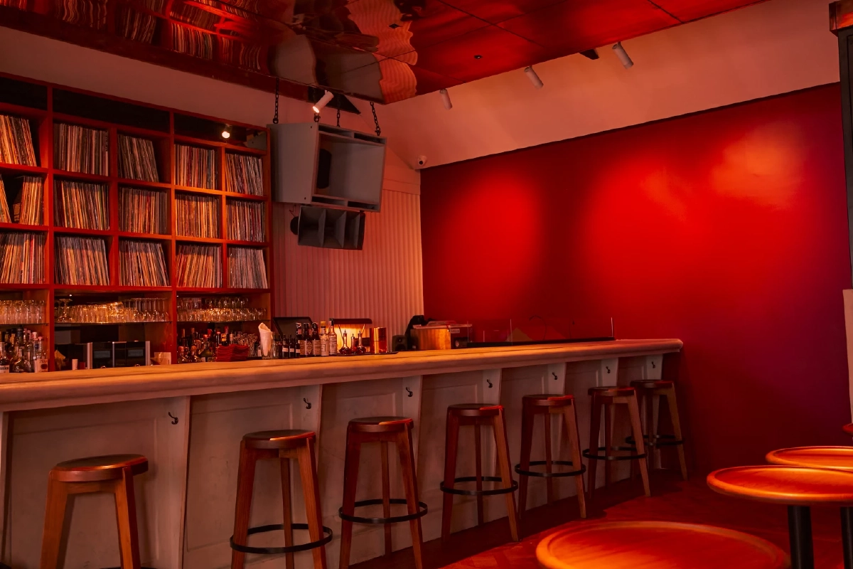 ธีรพจน์ ผลิตากุล : ชายผู้พิสูจน์ว่าดนตรีแจ๊สไม่เคยหยุดเดินทาง