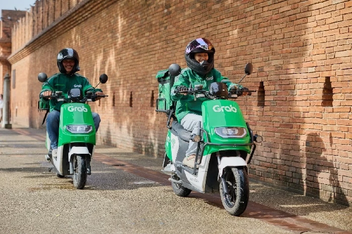 แกร็บ เผยยอดคนขับใช้ EV ทะลุ 3 หมื่นคัน  เร่งเครื่องโครงการ Grab EV ฝ่าวิกฤตน้ำมันพุ่ง