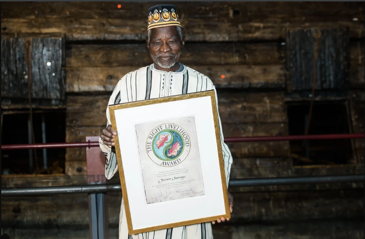 ยาคูบา ซาวาโดโก : ชายผู้ถูกหาว่า 'บ้า' เพราะเลือกปลูกป่ากลางทะเลทราย