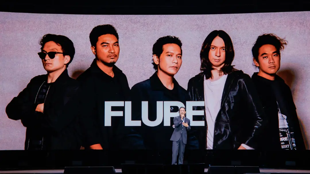 โอม ปัณฑพล แถลงข่าว “ครึ่งเก้า GROUP” เปิดตัว 4 ค่ายเพลงในเครือ BRIDGE, 9Arkkhan, MACHg และ Ennead  พร้อมฟรีคอนเสิร์ตกว่า 6 ชั่วโมงเต็ม