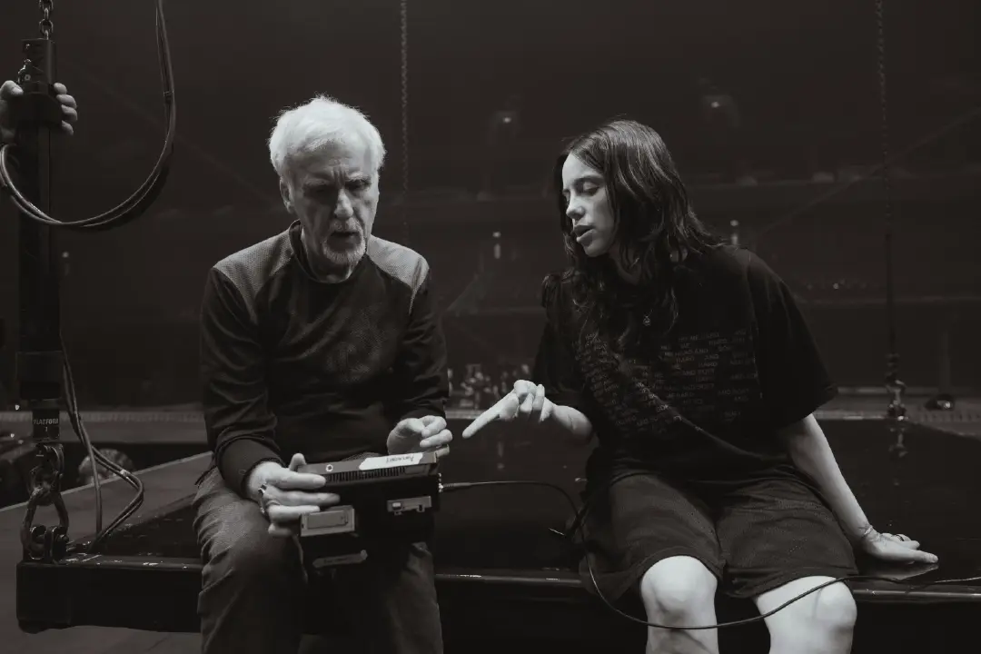 รีวิว Hit Me Hard and Soft: The Tour (Live in 3D) พื้นที่ปลอดภัยของ ‘บิลลี่ ไอลิช’