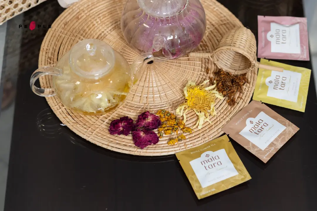 Mala Tara: ชาดอกไม้ที่ปรุงในยามลูกหลับ และความตั้งใจที่จะพาเสน่ห์ดอกไม้ไทยไปเบ่งบานกลางใจคนอเมริกัน