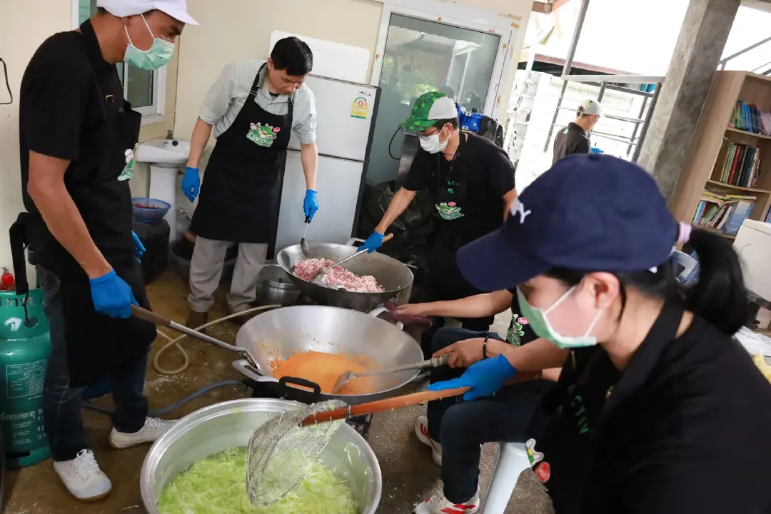 พลิกอาหารส่วนเกินสู่คุณค่าร่วม บาร์บีคิวพลาซ่า ผนึกกำลัง SOS Thailand และศูนย์การค้าซีคอนสแควร์ ขับเคลื่อน Food Rescue ผ่านกิจกรรม “ครัวรักษ์อาหาร ปีที่ 2”