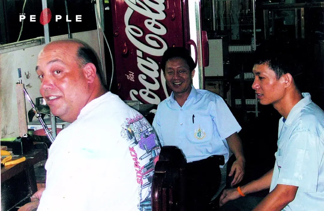 ชัยพฤกษ์ รุ่งรชตะวาณิช : ทายาทรุ่น 4 ‘ดอยซิลเวอร์’ ผู้ต่อลมหายใจเครื่องเงิน ‘อิ้วเมี่ยน’ ให้เป็นมรดกส่งถึงคนรุ่นหลัง