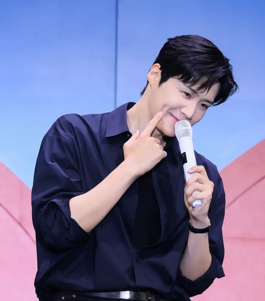 <LOVE FACTORY> ผลิตความรัก ความสุขล้นกำลังการผลิต! “คิม ซอนโฮ” เสิร์ฟความหล่อพร้อมความอบอุ่นเต็มพิกัด