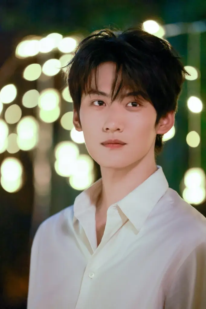 โจวเคออวี่ : วัยรุ่นที่ใช้ความกล้าพุ่งชนทุกโอกาส