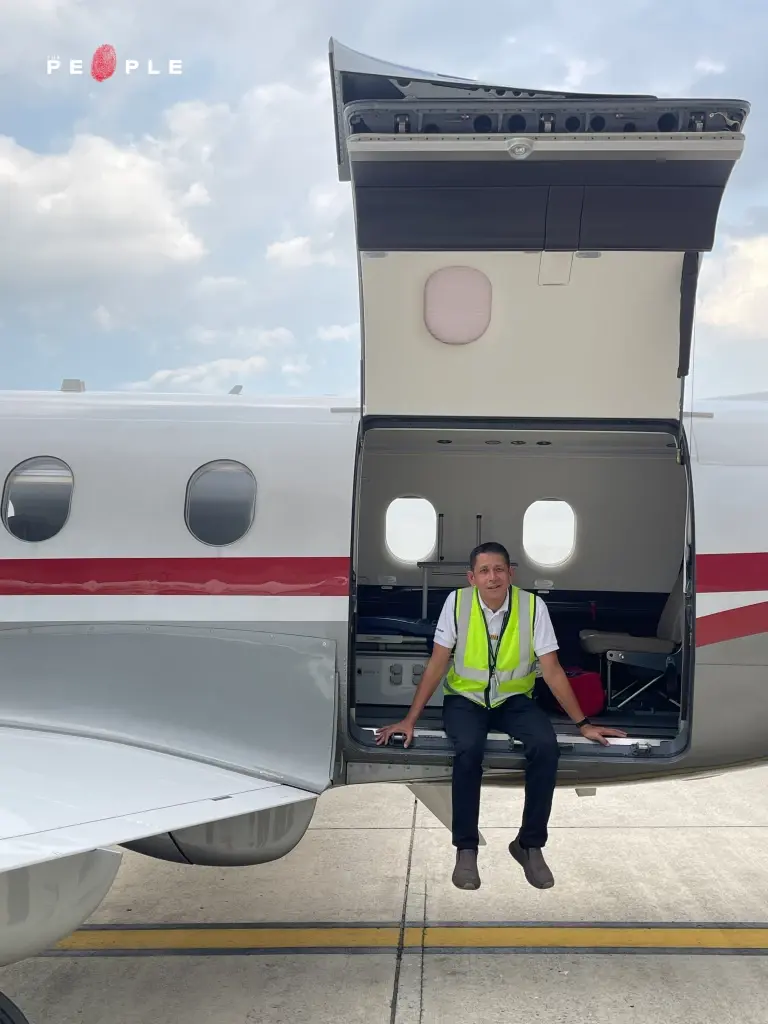 กัปตันนายแพทย์กรพรหม แสงอร่าม: CEO Air AMB หมอผ่าตัดหัวใจผู้ลงมือขับเครื่องบินเอง เพื่อเปลี่ยนทุกนาทีบนฟ้าเป็นโอกาสรอดของทุกชีวิต