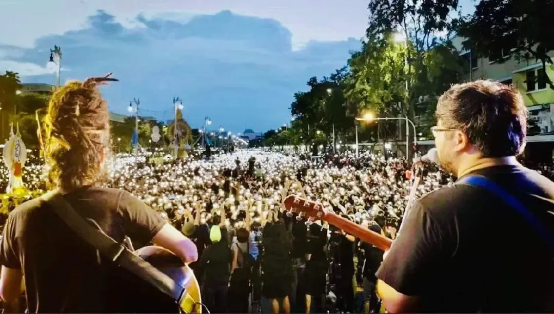 บทเพลงของคนธรรมดา คอนเสิร์ต 13 ปี วงสามัญชน คน ดนตรี เสรีภาพ