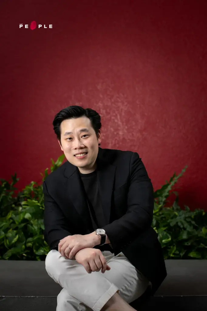 ภัคพล ตั้งตงฉิน: ผู้นำที่เลือกเป็น ‘หางมังกร’ เพื่อเติบโตในทุกช่วงชีวิต