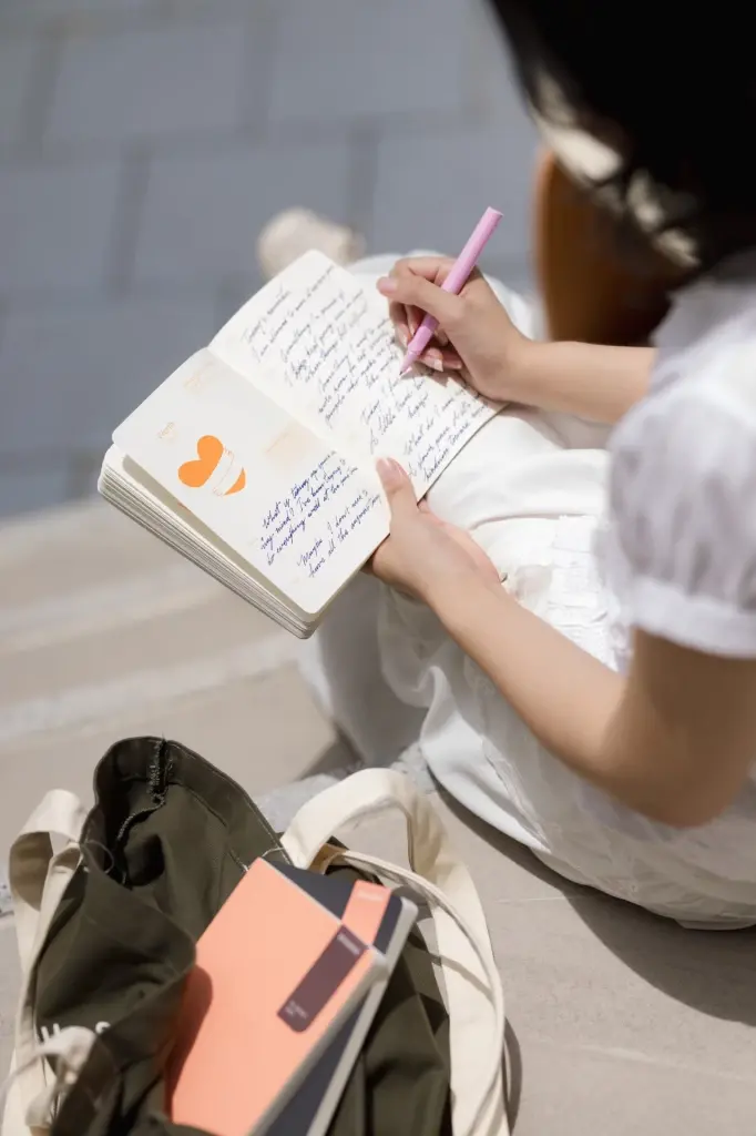 SC จับมือ The Present Haus สร้างสมุดบันทึกดูแลใจคนทำงาน “Mindful Work Companion”