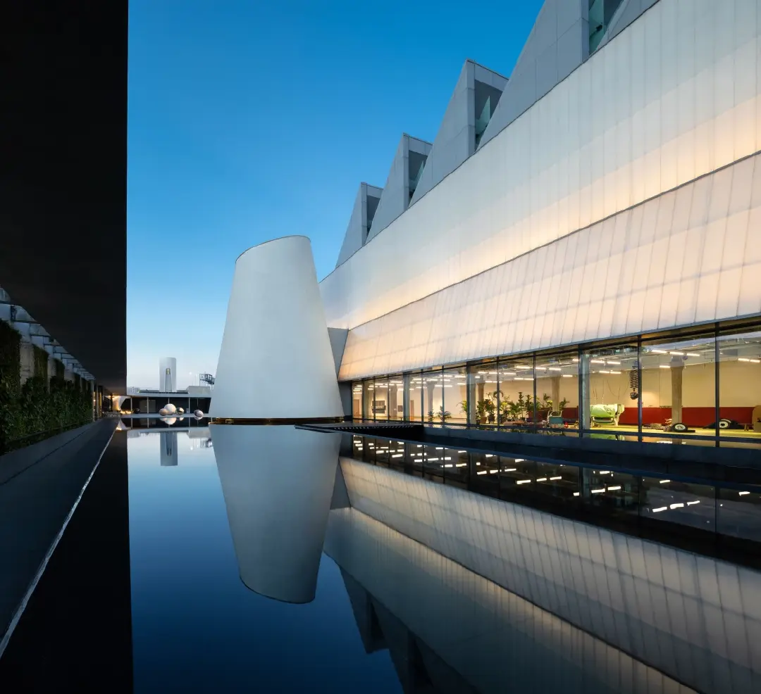 Dib Bangkok ตอกย้ำภาพลักษณ์วัฒนธรรมร่วมสมัยของกรุงเทพฯ ในเอ็มวี “SaWaDiKa” เพลงใหม่ลิซ่า กับบทบาทอาร์ตมิวเซียมที่ได้รับเลือกให้เป็นสุดยอดจุดหมายปลายทางระดับโลก