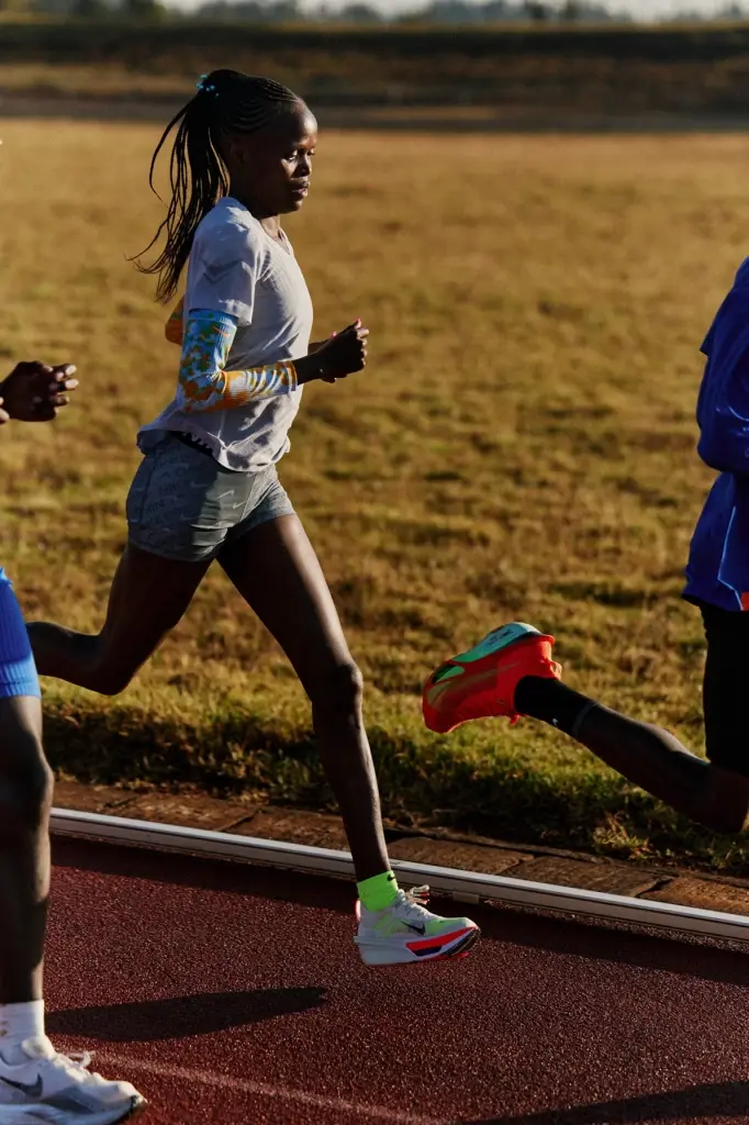 Alphafly 4 ปลดล็อก เสริมพลังให้นักวิ่งไปได้ไกลกว่าเดิม