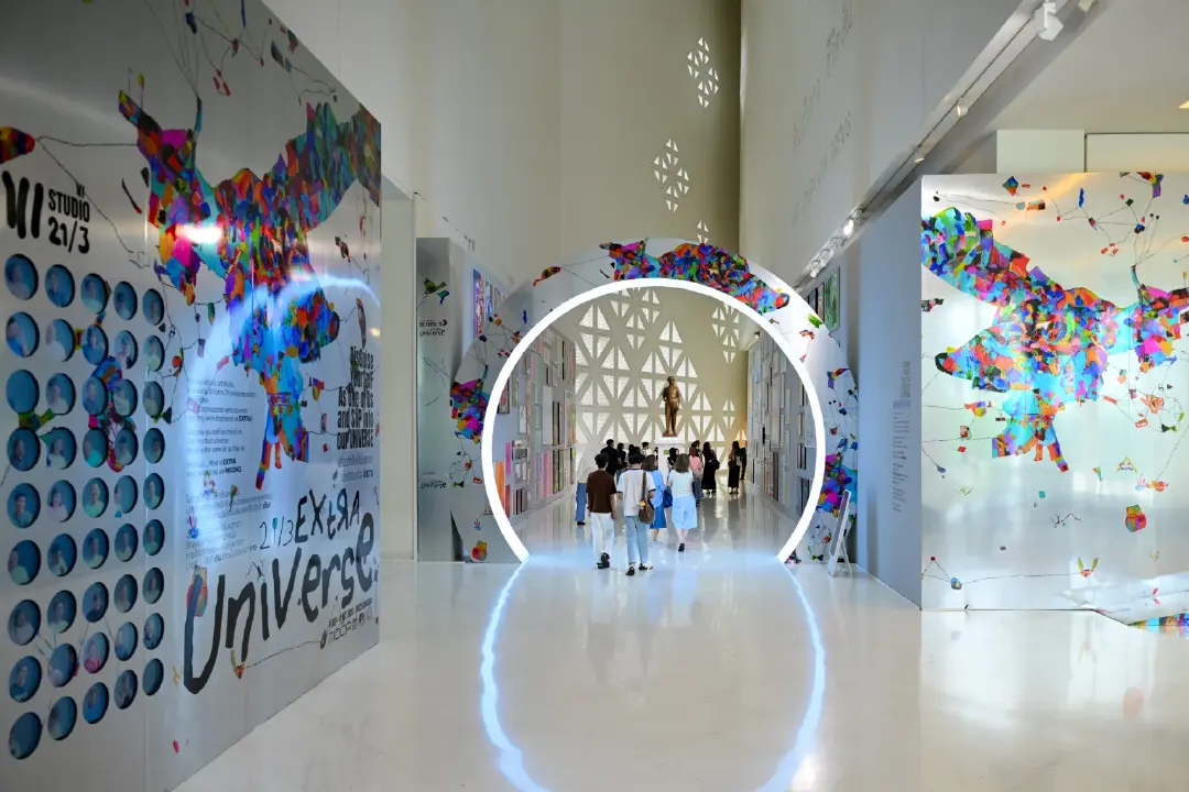 “21/3 EXTRA UNIVERSE” ชวนเข้าสู่จักรวาลของศิลปิน Extra Chromosome ชมศิลปะที่ MOCA Bangkok