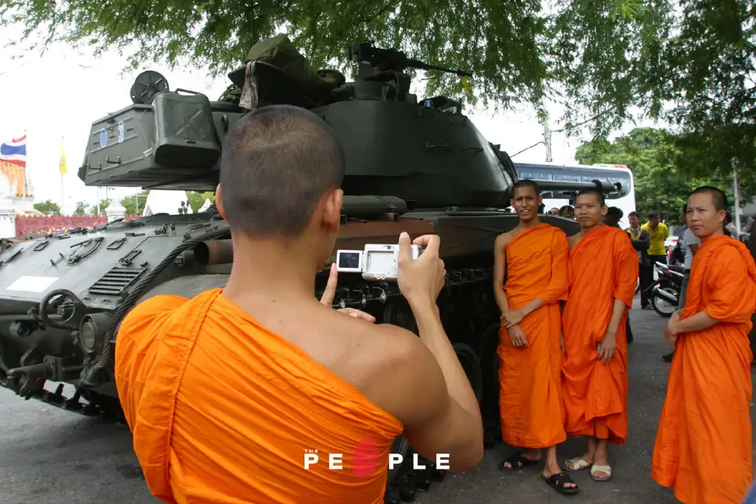 นาฬิกาที่เดินทวนเข็ม 20 ปีที่เวลาของประชาธิปไตยถูกหมุนกลับ
