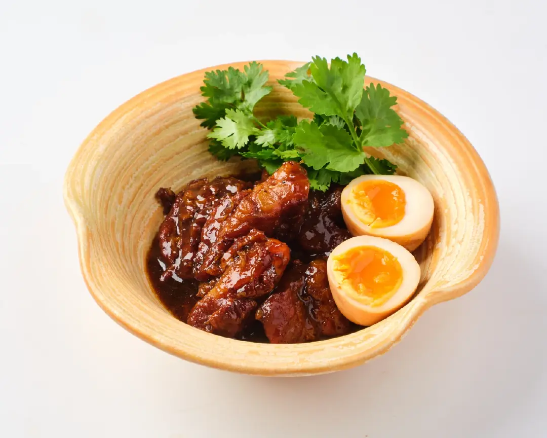 ‘เบญจมิน’ ร้านอาหารไทยจาก IBERRY GROUP และ เชฟเบนซ์ อัครเดช ถ่ายทอดรสมือคุณยายผ่านความทรงจำ