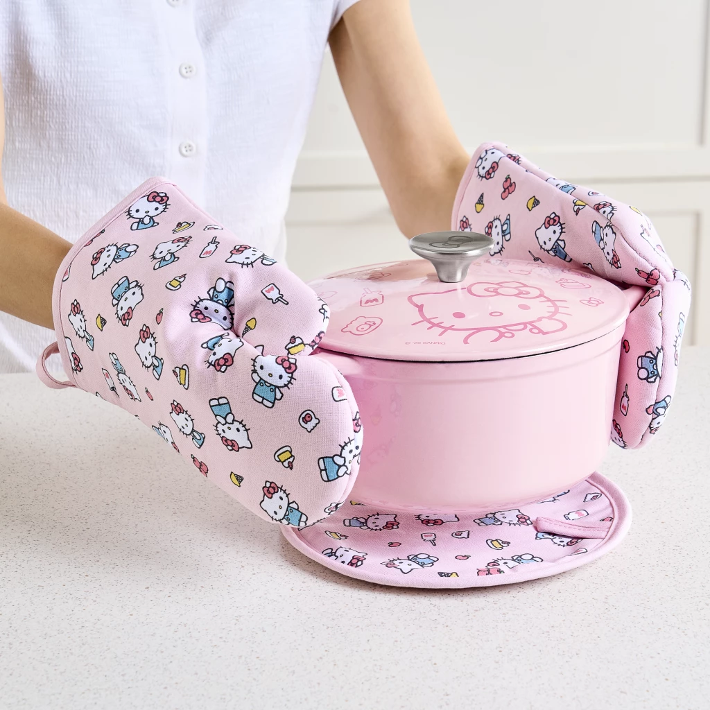 สาวก Hello Kitty เตรียมใจละลาย!  MEYER (ไมย์เออร์) จับมือ ห้างเซ็นทรัล เปิดตัวเครื่องครัวลิขสิทธิ์สุดคิวต์  MEYER Hello Kitty Collection ครั้งแรกในประเทศไทย