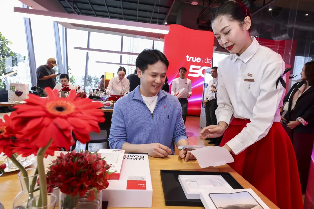 ทรู ยกระดับประสบการณ์รับ iPhone DUO ผสานที่สุดของพลังสัญญาณ True5GX