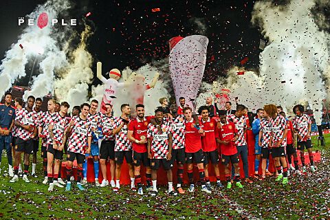 รวมภาพบรรยากาศคึกคักจากศึกแดงเดือดในไทย THE MATCH Bangkok Century Cup 2022 รวมภาพบรรยากาศคึกคักจากศึกแดงเดือดในไทย THE MATCH Bangkok Century Cup 2022