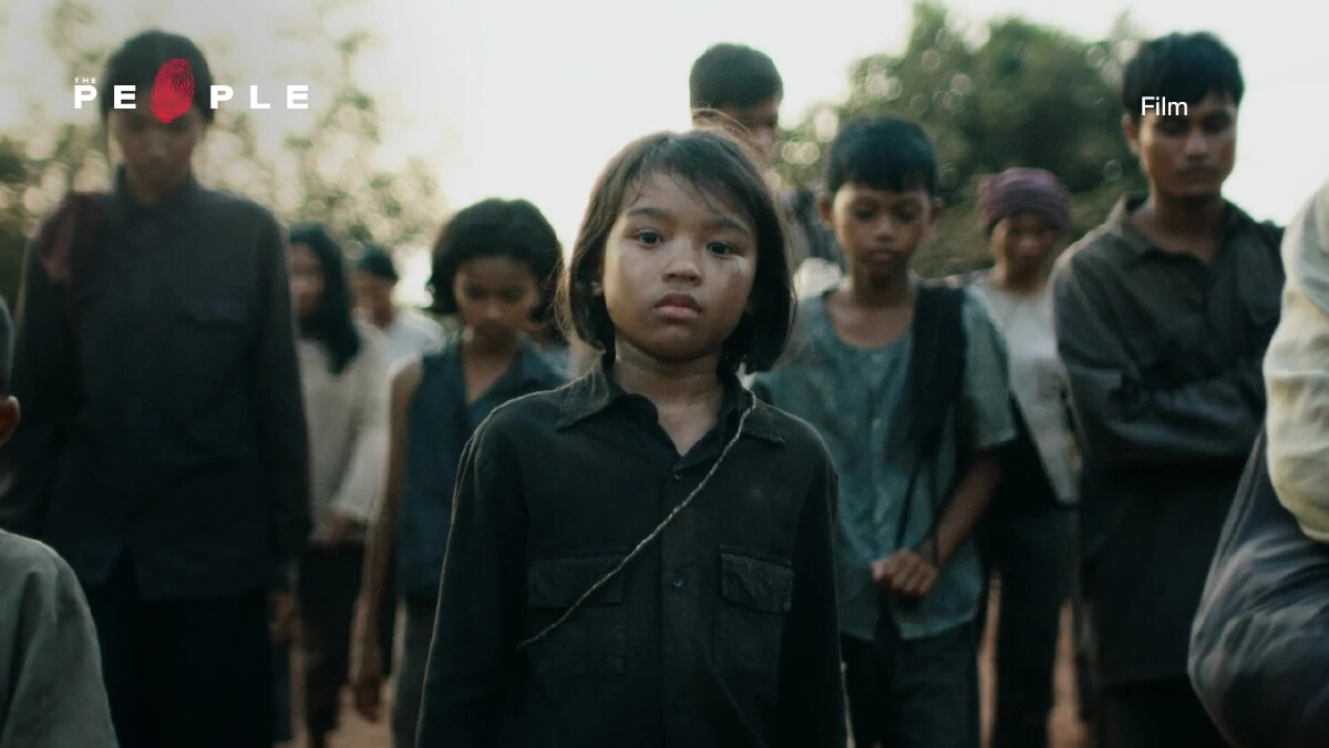 สงครามจบ…แต่ความรุนแรงอาจไม่จบในหัวใจเด็ก ถอดรหัสหนัง First They Killed My Father ‘เมื่อพ่อของฉันถูกฆ่า’