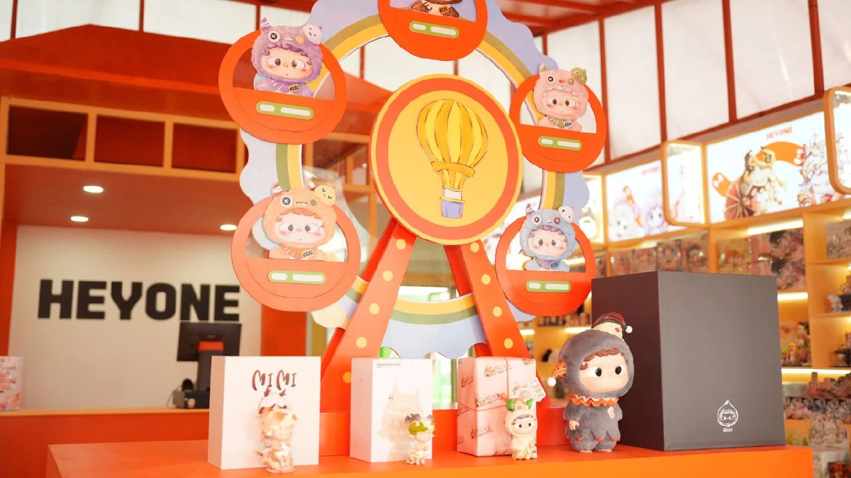 ไอคอนสยาม จับมือ HEYONE และ MORE THAN ARTS & TOYS เนรมิตดินแดนแสนสนุก “HEYDAY PLAYLAND”  ยกทัพคาแรกเตอร์สุดน่ารักเปิด Pop-up Store ที่ใหญ่ที่สุดริมแม่น้ำเจ้าพระยา