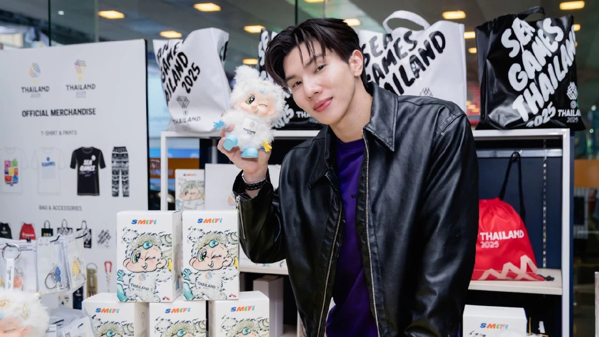 สยามพิวรรธน์ ชวนคนไทย เชียร์ทีมไทย ที่เมืองไทย ในมหกรรมกีฬาซีเกมส์ 2025 พร้อมร่วมเก็บความประทับใจ ณ บู๊ทจำหน่ายของที่ระลึก ที่สยามพารากอน สยามเซ็นเตอร์ สยามดิสคัฟเวอรี่ และไอคอนสยาม