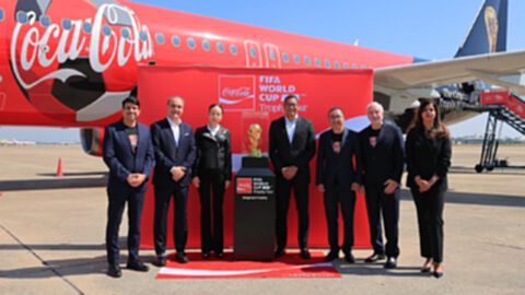 โคคา-โคล่า: ต้อนรับถ้วยฟุตบอลโลก FIFA World Cup™ Trophy ถึงไทย เปิดให้ชม 24 ม.ค. เพียงวันเดียว โคคา-โคล่า: ต้อนรับถ้วยฟุตบอลโลก FIFA World Cup™ Trophy ถึงไทย เปิดให้ชม 24 ม.ค. เพียงวันเดียว