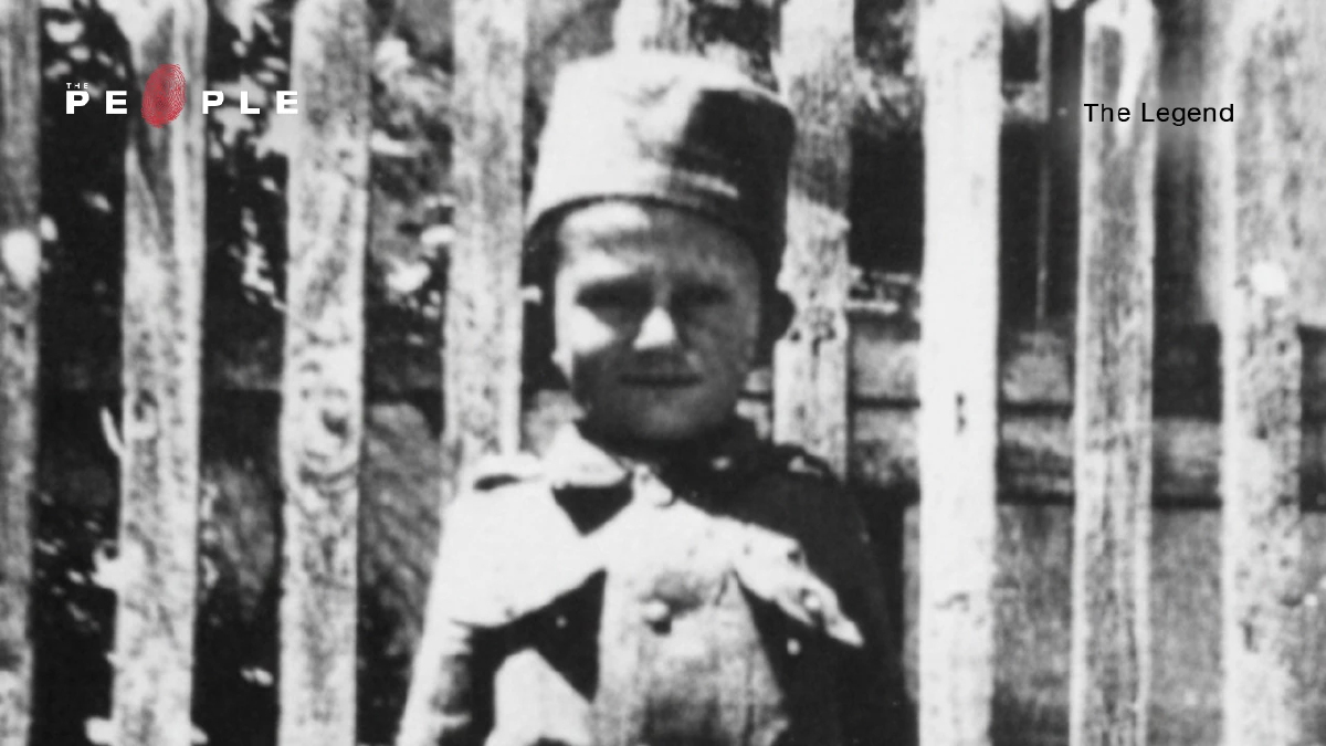 ‘มอมชีโล กาฟริช’ เด็กที่ต้องเป็นทหารด้วยวัยแปดขวบ จากน้ำมือผู้ใหญ่บ้าอำนาจ