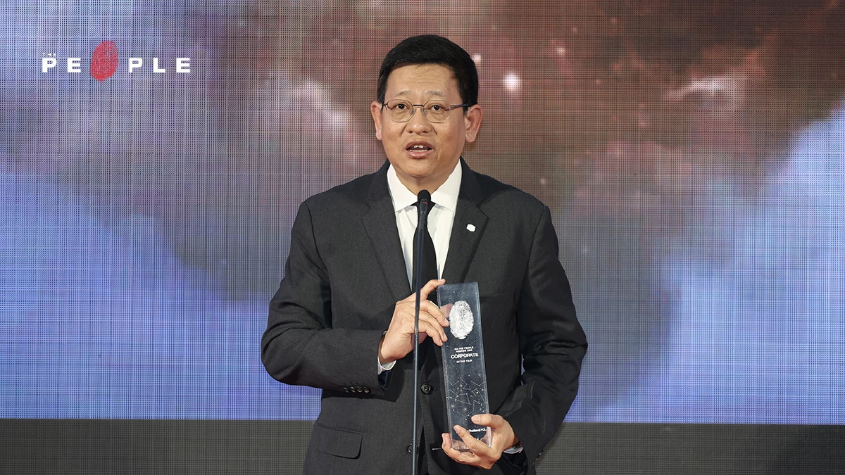 สุนทรพจน์รับรางวัลของ 'ว่าที่ร้อยตรี สุรศักดิ์ มั่นแดง' บริษัท ทีโอเอ เพ้นท์ (ประเทศไทย) จำกัด (มหาชน) ผู้รับรางวัล Corporate of the Year จาก The People Awards 2026
