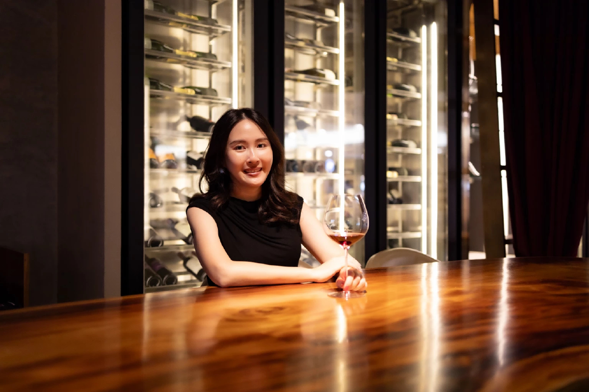 มีมี่ - สุวิสุทธิ์ โลหิตนาวี : บทสนทนาที่ว่าด้วยสำเนียงไทยในโลกของไวน์