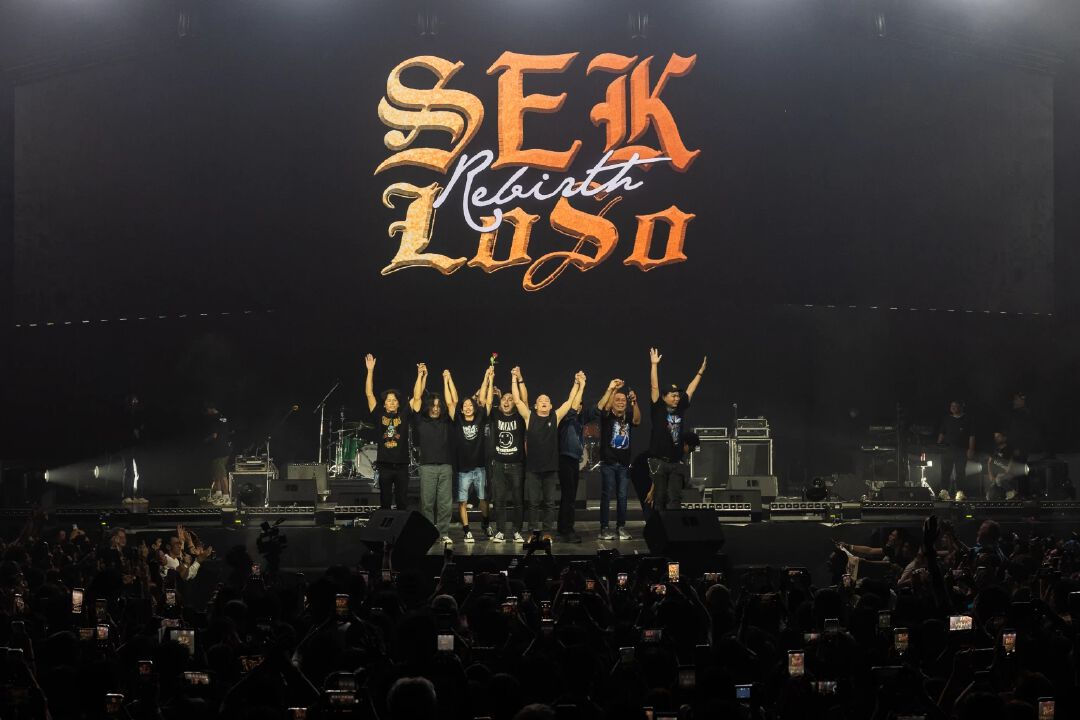 “SEK LOSO Rebirth KORAT” “เสก โลโซ” บุกเดอะมอลล์โคราช พร้อมซีนกราบแม่บนเวทีต้อนรับวันแม่แห่งชาติ